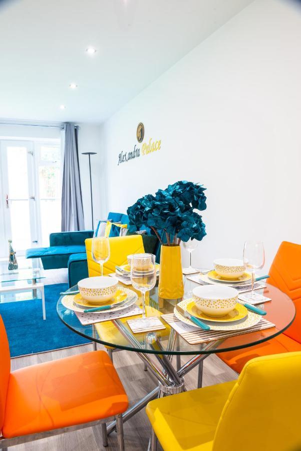 The 'Pinky' - Beautiful 1 Bed Apartment In Hatfield - Free Parking - Near Uni & Business Park - Big Savings On Long Stays Dış mekan fotoğraf